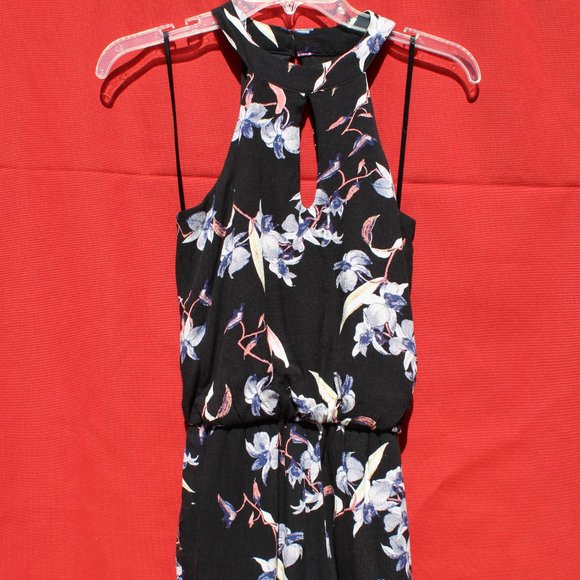 Flower designed Romper - Picture 1 of 2